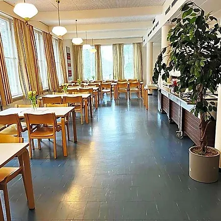 Han/Misafirhane Koivu Ja Kuusi Eraekeskus *